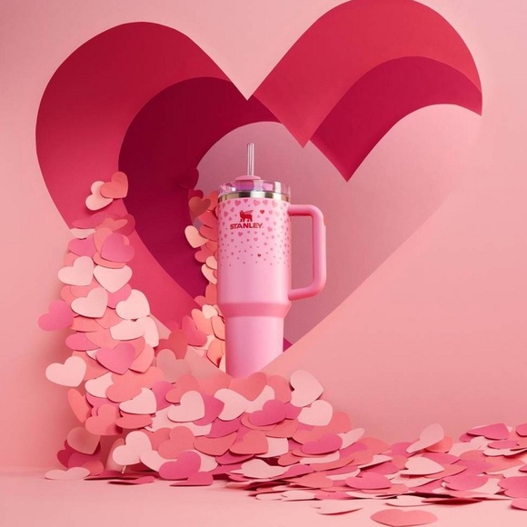 Stanley Tumbler Pink 40oz - Sweet Hearts - Picture 2 of 4
